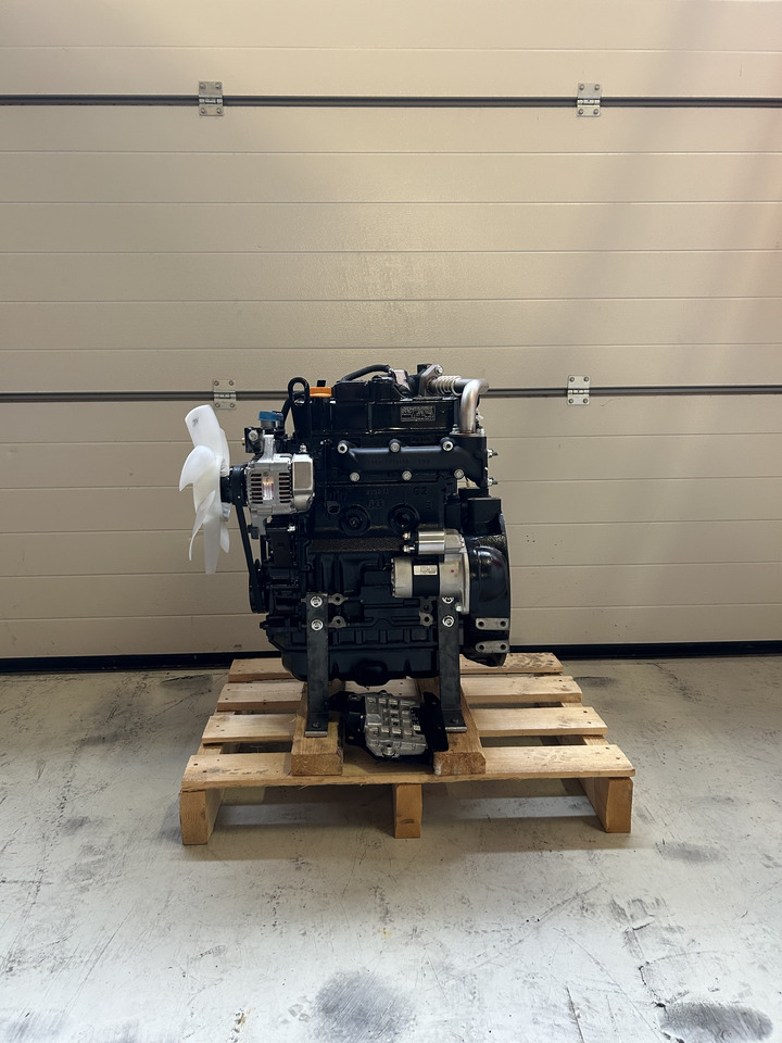 Yanmar 3TNV82A - المحرك - آلات البناء: صور 4 Yanmar 3TNV82A - المحرك - آلات البناء: صور 4
