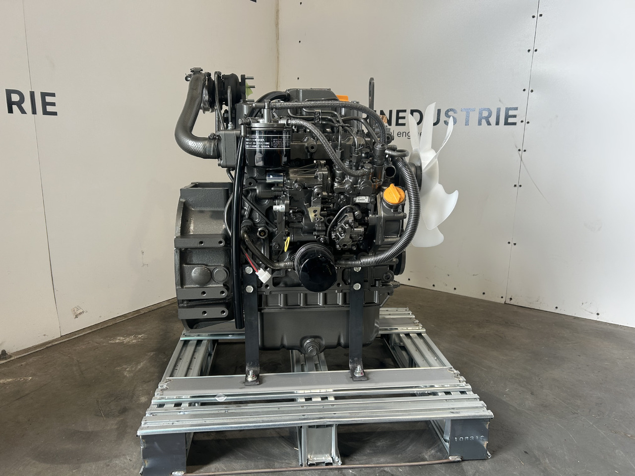 Yanmar 3TNV84T - المحرك - حفارة: صور 1 Yanmar 3TNV84T - المحرك - حفارة: صور 1