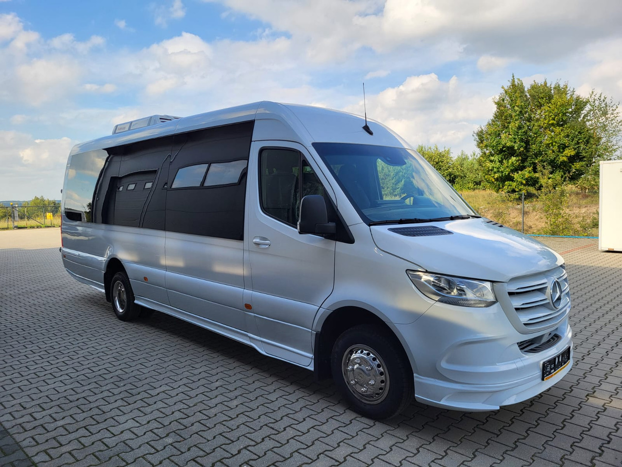 Mercedes-Benz Sprinter 519 CDI 24 places + 4 standing NEW - سياحية حافلة: صور 1 Mercedes-Benz Sprinter 519 CDI 24 places + 4 standing NEW - سياحية حافلة: صور 1