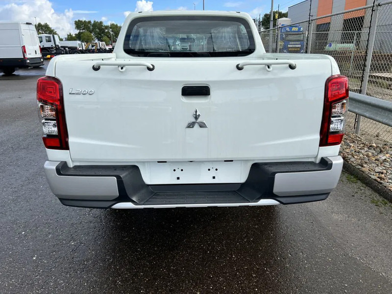 Mitsubishi L200 4x4 - 8 UNITS in WHITE 2.5 D GL Double Cab - EURO 2 - NEW!! Ready for work!!!** - شاحنة البيك أب, الشاحنات الصغيرة كابينة مزدوجة: صور 3 Mitsubishi L200 4x4 - 8 UNITS in WHITE 2.5 D GL Double Cab - EURO 2 - NEW!! Ready for work!!!** - شاحنة البيك أب, الشاحنات الصغيرة كابينة مزدوجة: صور 3