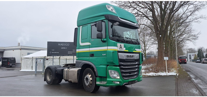 DAF 106-450 Super Spacs G.Haus/Hoch German - شاحنة جرار: صور 1 DAF 106-450 Super Spacs G.Haus/Hoch German - شاحنة جرار: صور 1