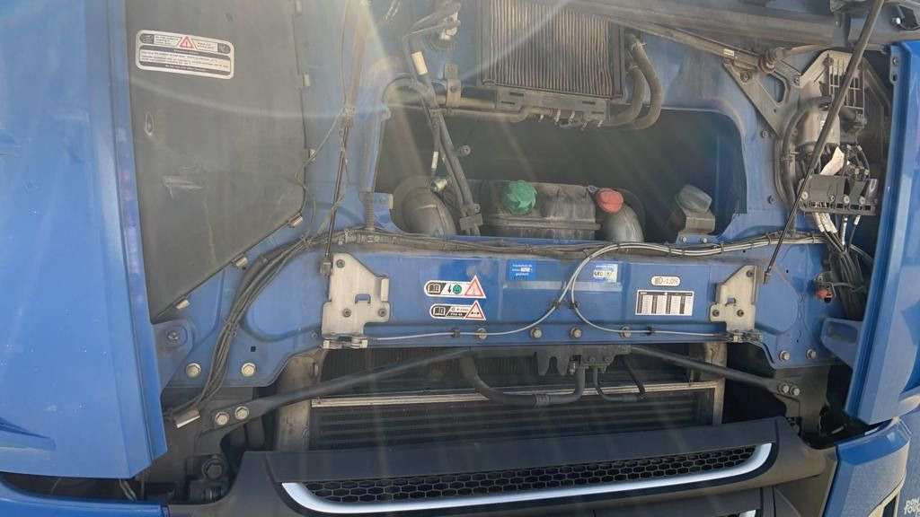 DAF XF 106.440PS SC SZM Top zustand 1-Hand - شاحنة جرار: صور 5 DAF XF 106.440PS SC SZM Top zustand 1-Hand - شاحنة جرار: صور 5