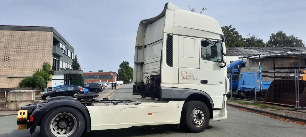 DAF XF 106/460 SSC Vollausstattung - شاحنة جرار: صور 3 DAF XF 106/460 SSC Vollausstattung - شاحنة جرار: صور 3