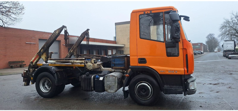 Iveco 80E18K 4x2 Absetzkipper - شاحنات قابلة للفك شاحنة: صور 4 Iveco 80E18K 4x2 Absetzkipper - شاحنات قابلة للفك شاحنة: صور 4