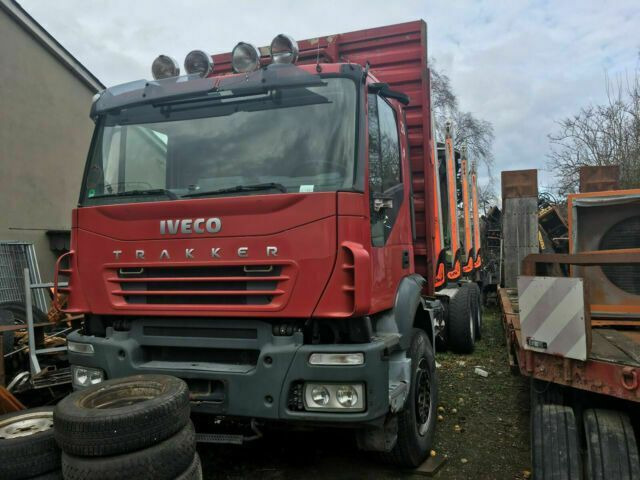 Iveco AD260T450PS 6x4 Blatt Blatt (E:5) - شاحنة قطع الأشجار, شاحنة كرين: صور 1 Iveco AD260T450PS 6x4 Blatt Blatt (E:5) - شاحنة قطع الأشجار, شاحنة كرين: صور 1