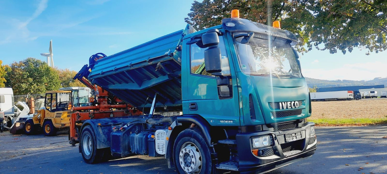 Iveco ML180E28K 4x2 mit Kran/Funk/Greifer - قلابات, شاحنة كرين: صور 4 Iveco ML180E28K 4x2 mit Kran/Funk/Greifer - قلابات, شاحنة كرين: صور 4