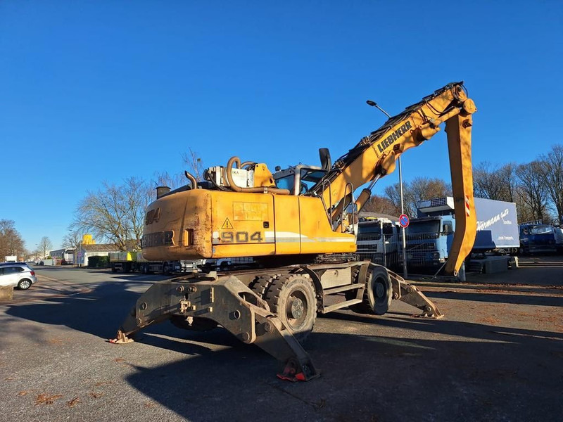Liebherr A904C Umschlagbagger Greifer +Magnetvorbereitun - حفارة النقل والشحن: صور 2 Liebherr A904C Umschlagbagger Greifer +Magnetvorbereitun - حفارة النقل والشحن: صور 2