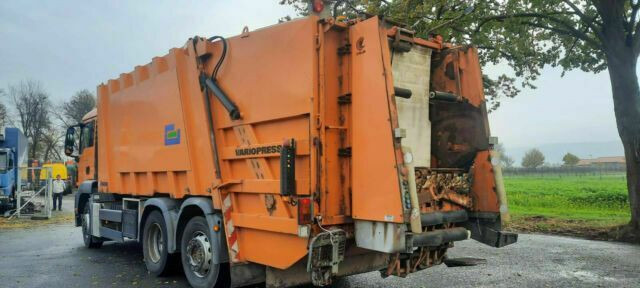 MAN 26.320 Müllwagen Faun Variopress - شاحنة القمامة: صور 4 MAN 26.320 Müllwagen Faun Variopress - شاحنة القمامة: صور 4