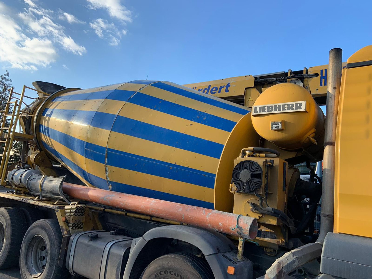 MAN TGA35.360PS 8x4 Mischer+Förderband - شاحنة خلاطة خرسانة: صور 5 MAN TGA35.360PS 8x4 Mischer+Förderband - شاحنة خلاطة خرسانة: صور 5