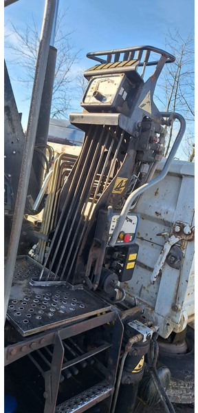 قلابات, شاحنة كرين MAN TGM 18.220 4x2 3.S-Kipper mit Kran: صور 9