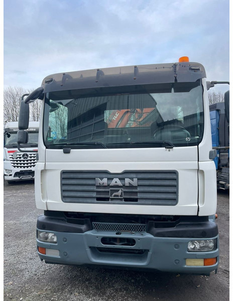 MAN TGM 18.240PS 4x2 3.S-Kipper mit Kran - قلابات, شاحنة كرين: صور 3 MAN TGM 18.240PS 4x2 3.S-Kipper mit Kran - قلابات, شاحنة كرين: صور 3