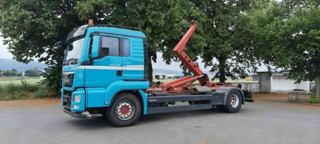 MAN TGS 18.440 Abroller mit Funk +Kran vor. - شاحنة ذات الخطاف, شاحنة كرين: صور 5 MAN TGS 18.440 Abroller mit Funk +Kran vor. - شاحنة ذات الخطاف, شاحنة كرين: صور 5