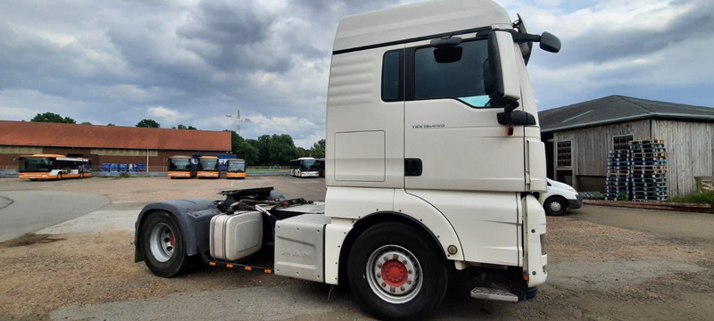 MAN TGX 18.440PS Kipperhyd. 1-Hand - شاحنة جرار: صور 4 MAN TGX 18.440PS Kipperhyd. 1-Hand - شاحنة جرار: صور 4