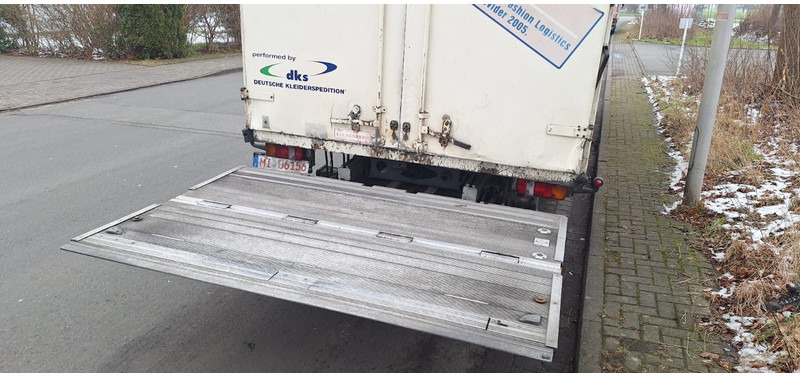 Mercedes-Benz 1222 Atego Koffer mit LBW Klima - بصندوق مغلق شاحنة: صور 4 Mercedes-Benz 1222 Atego Koffer mit LBW Klima - بصندوق مغلق شاحنة: صور 4