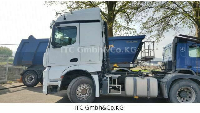 Mercedes-Benz 1840 Actros G.Haus-Hochdach German Truck Vollau - شاحنة جرار: صور 1 Mercedes-Benz 1840 Actros G.Haus-Hochdach German Truck Vollau - شاحنة جرار: صور 1