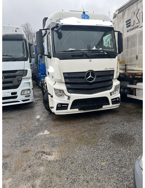 Mercedes-Benz 1842 LS Actros 1-Hand - شاحنة جرار: صور 1 Mercedes-Benz 1842 LS Actros 1-Hand - شاحنة جرار: صور 1