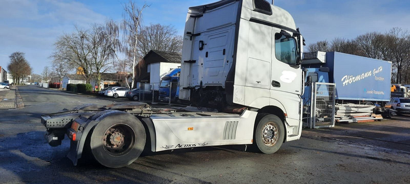 Mercedes-Benz 1845 Actros MP 4 - شاحنة جرار: صور 4 Mercedes-Benz 1845 Actros MP 4 - شاحنة جرار: صور 4