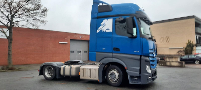Mercedes-Benz 1845 SZM Actros - شاحنة جرار: صور 2 Mercedes-Benz 1845 SZM Actros - شاحنة جرار: صور 2