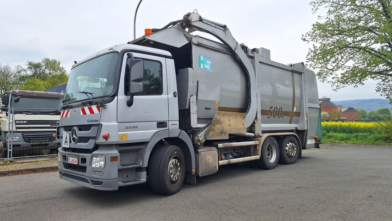 Mercedes-Benz 2532 Actros Überkopflader - شاحنة القمامة: صور 1 Mercedes-Benz 2532 Actros Überkopflader - شاحنة القمامة: صور 1
