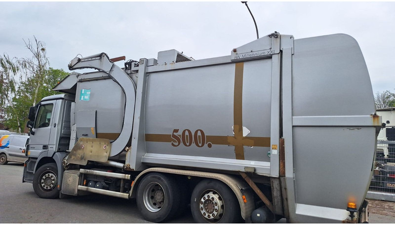 Mercedes-Benz 2532 Actros Überkopflader - شاحنة القمامة: صور 4 Mercedes-Benz 2532 Actros Überkopflader - شاحنة القمامة: صور 4