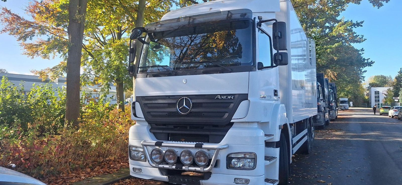 Mercedes-Benz 2540 Koffer mit LBW - بصندوق مغلق شاحنة: صور 1 Mercedes-Benz 2540 Koffer mit LBW - بصندوق مغلق شاحنة: صور 1