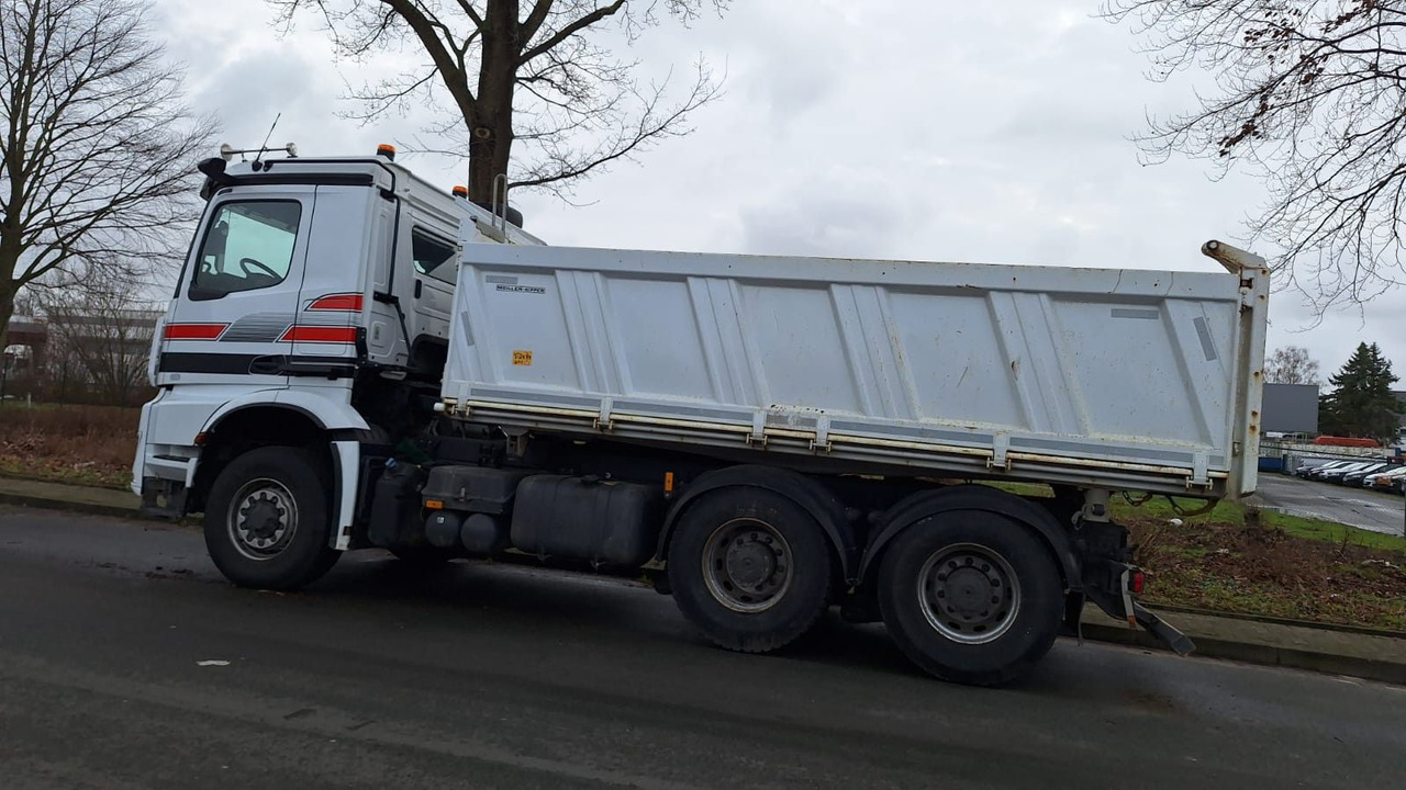 Mercedes-Benz 2651 3351K 6x6 HD Arocs 5 Nur Aufbau - قلابات: صور 4 Mercedes-Benz 2651 3351K 6x6 HD Arocs 5 Nur Aufbau - قلابات: صور 4