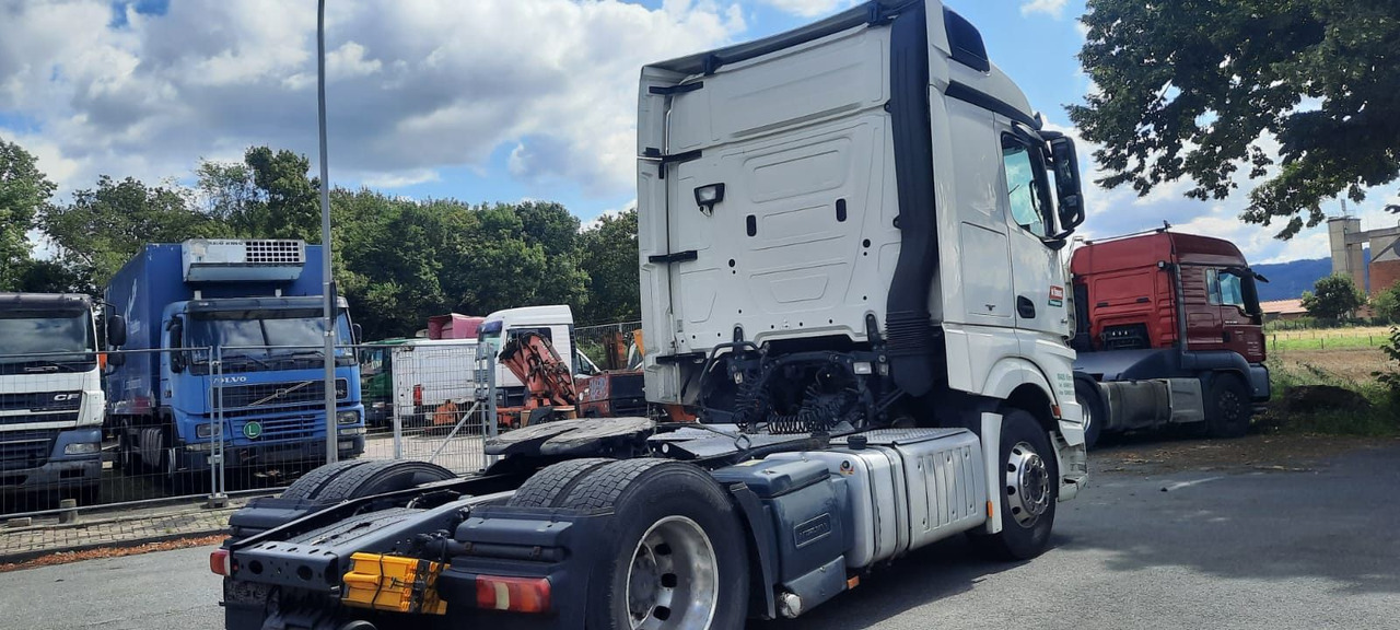 Mercedes-Benz Actros 1843LS Stream Space Kompressor:D9000 - شاحنة جرار: صور 4 Mercedes-Benz Actros 1843LS Stream Space Kompressor:D9000 - شاحنة جرار: صور 4