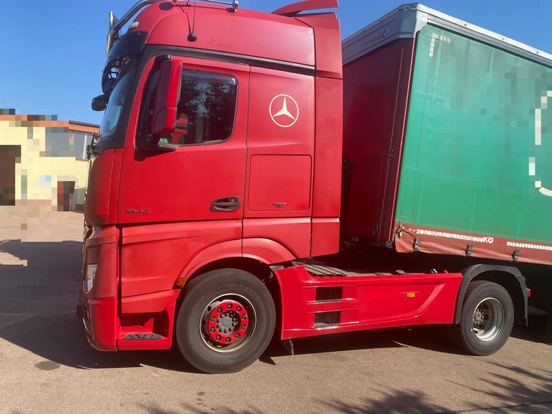 Mercedes-Benz Actros 4 2-Achser 1842 4x2 SZM Big Hause - شاحنة جرار: صور 3 Mercedes-Benz Actros 4 2-Achser 1842 4x2 SZM Big Hause - شاحنة جرار: صور 3