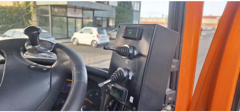 Mercedes-Benz Atego 1524 2 6-Zyl. 4x2 - سياره كنس شوارع: صور 5 Mercedes-Benz Atego 1524 2 6-Zyl. 4x2 - سياره كنس شوارع: صور 5