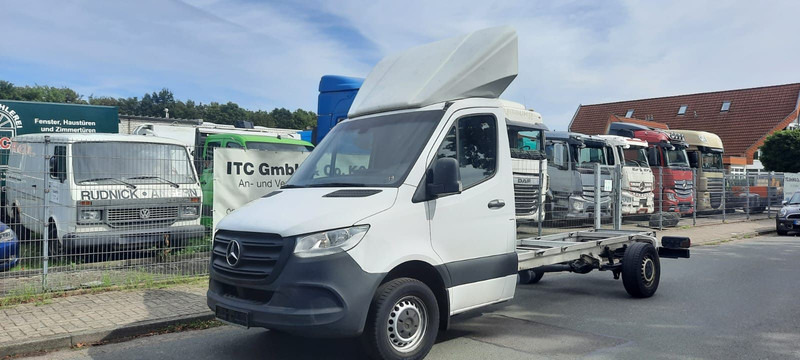 Mercedes-Benz Sprinter III Pritsche RWD/AWD 311/314/316 CDI RW - الشاحنات الصغيرة: صور 1 Mercedes-Benz Sprinter III Pritsche RWD/AWD 311/314/316 CDI RW - الشاحنات الصغيرة: صور 1
