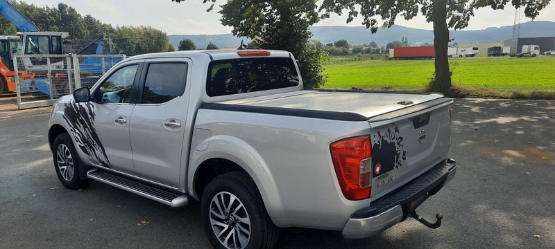 Nissan Navara NP300 N-Connecta Double Cab 4x4 - شاحنة البيك أب: صور 3 Nissan Navara NP300 N-Connecta Double Cab 4x4 - شاحنة البيك أب: صور 3