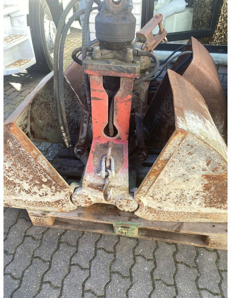 Palfinger Greifer Hiab - مخلبي - آلات البناء: صور 1 Palfinger Greifer Hiab - مخلبي - آلات البناء: صور 1