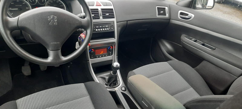 Peugeot 307 Grand Filou - هاتشباك: صور 5 Peugeot 307 Grand Filou - هاتشباك: صور 5
