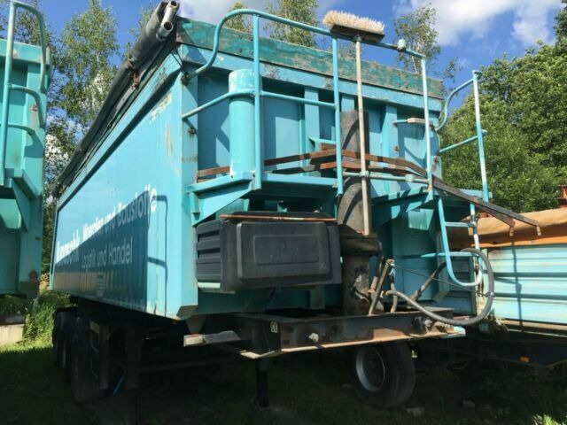 Reisch SKI 24 32 Kubik Mulde German Fahrzeug - قلابة نصف مقطورة: صور 3 Reisch SKI 24 32 Kubik Mulde German Fahrzeug - قلابة نصف مقطورة: صور 3
