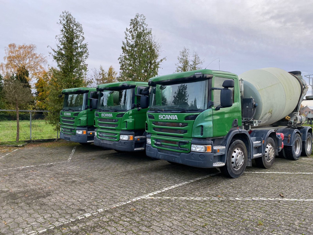 Scania 2x P360 Betonmischer 8x4 Blatt/Blatt E6 2 stück - شاحنة خلاطة خرسانة: صور 3 Scania 2x P360 Betonmischer 8x4 Blatt/Blatt E6 2 stück - شاحنة خلاطة خرسانة: صور 3