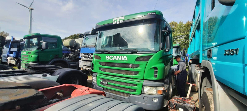 Scania P360 SZM - شاحنة جرار: صور 3 Scania P360 SZM - شاحنة جرار: صور 3