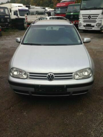 سيارة Volkswagen Golf Variant 1.9 TDI Comfortline: صور 1
