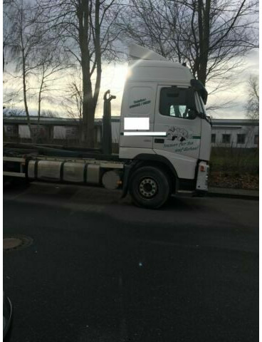 Volvo FH12-420 G.Haus 2xBett Klima Schaltgetriebe Reta - شاحنة ذات الخطاف: صور 5 Volvo FH12-420 G.Haus 2xBett Klima Schaltgetriebe Reta - شاحنة ذات الخطاف: صور 5