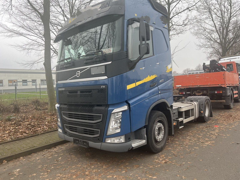 Volvo FH460 G.Haus/Hochdach 1-Hand Kipperhy - شاحنة جرار: صور 2 Volvo FH460 G.Haus/Hochdach 1-Hand Kipperhy - شاحنة جرار: صور 2