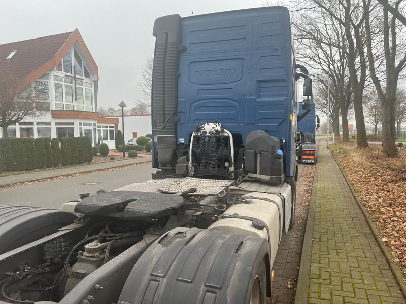 Volvo FH460 G.Haus/Hochdach 1-Hand Kipperhy - شاحنة جرار: صور 4 Volvo FH460 G.Haus/Hochdach 1-Hand Kipperhy - شاحنة جرار: صور 4