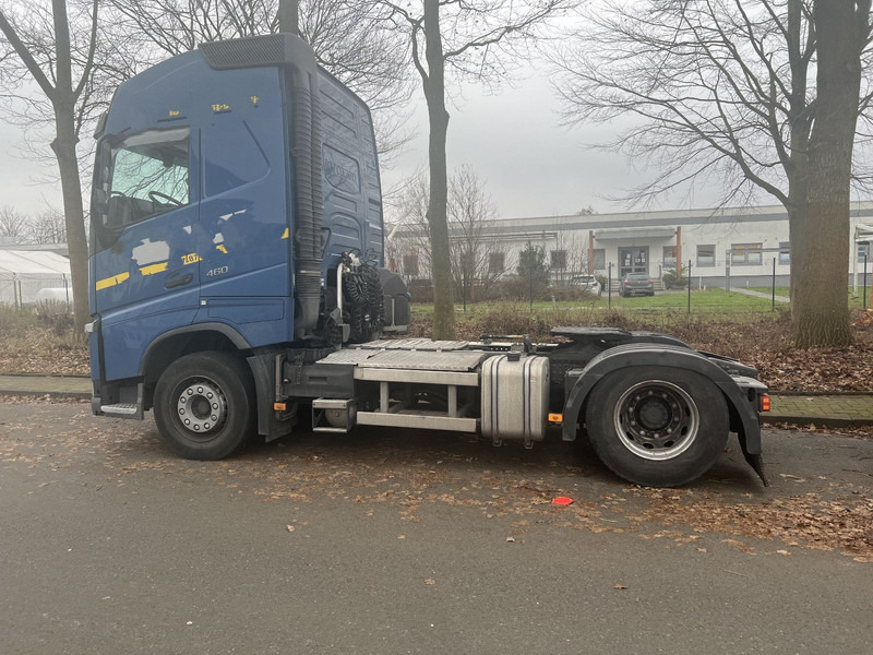 Volvo FH460 G.Haus/Hochdach 1-Hand Kipperhy - شاحنة جرار: صور 1 Volvo FH460 G.Haus/Hochdach 1-Hand Kipperhy - شاحنة جرار: صور 1