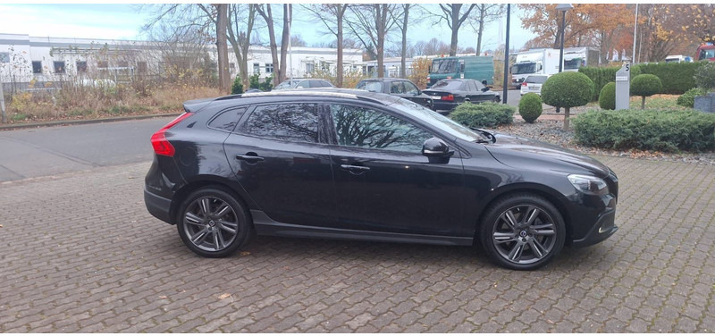 Volvo V40 Cross Country You! - هاتشباك: صور 3 Volvo V40 Cross Country You! - هاتشباك: صور 3