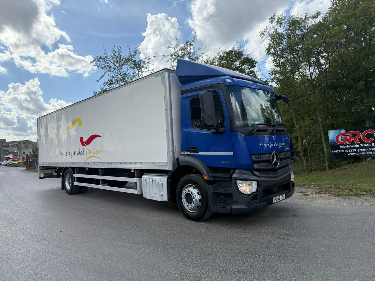 بصندوق مغلق شاحنة 2016 Mercedes Antos 1824 Rigid Truck: صور 9