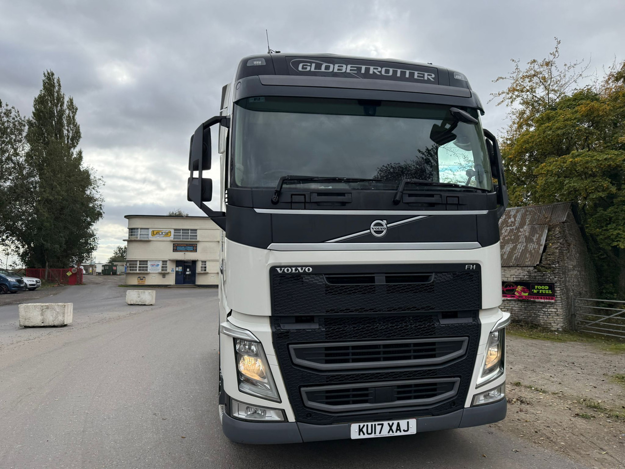 2017 Volvo FH 460 Tractor Unit - شاحنة جرار: صور 2 2017 Volvo FH 460 Tractor Unit - شاحنة جرار: صور 2