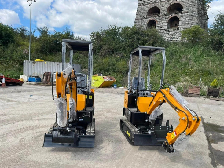Mini Digger 1 Ton - حفارة مصغرة: صور 5 Mini Digger 1 Ton - حفارة مصغرة: صور 5