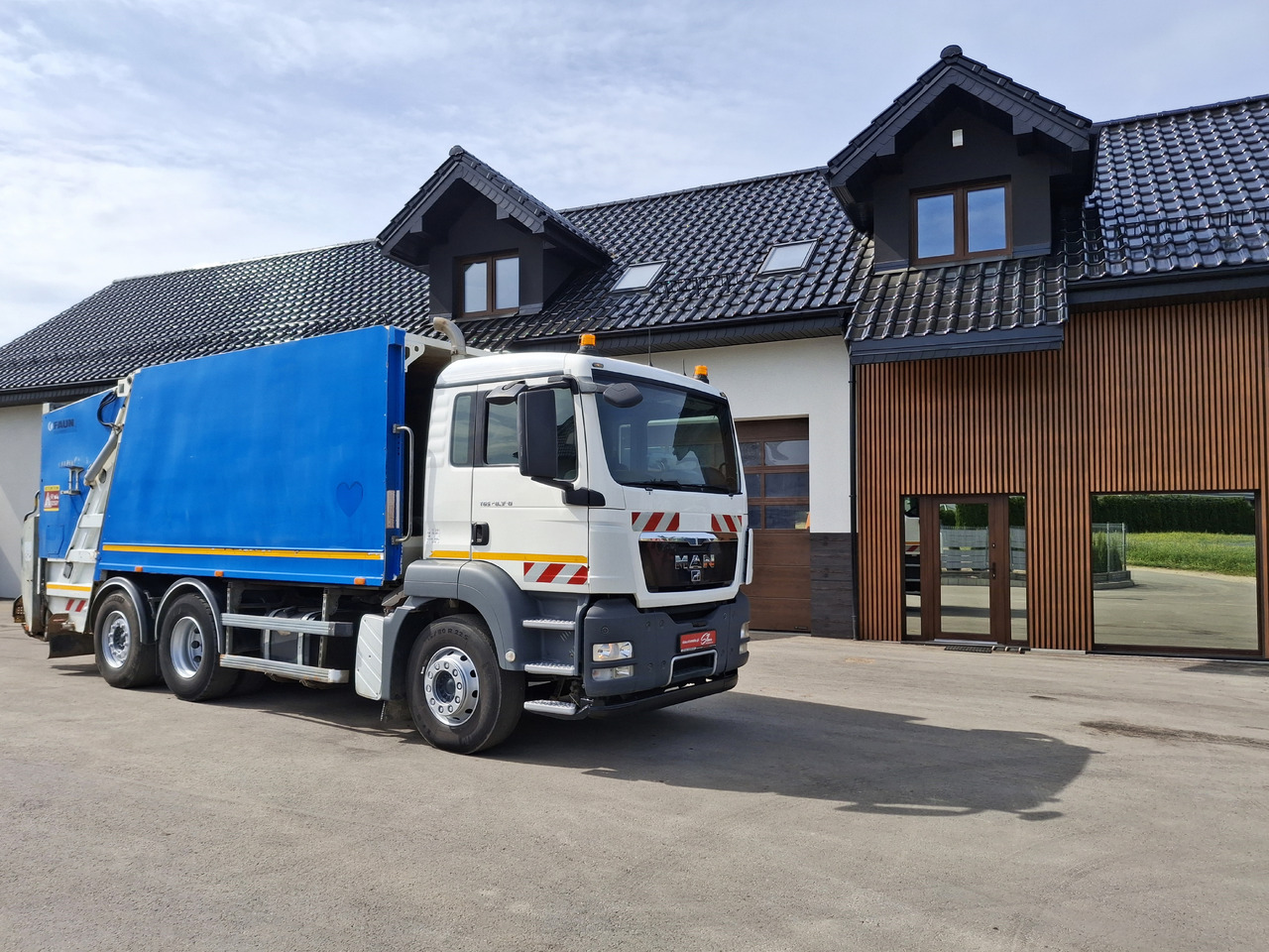 MAN MAN TGS 28.360 Śmieciarka Müllwagen Garbage Truck FAUN 3 Osie - شاحنة القمامة: صور 1 MAN MAN TGS 28.360 Śmieciarka Müllwagen Garbage Truck FAUN 3 Osie - شاحنة القمامة: صور 1