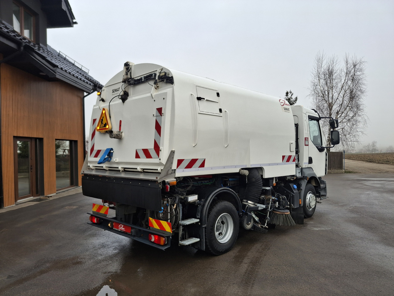 RENAULT D12 Zamiatarka Kehrmaschine SEMAT Zoeller Faun Karcher Euro 6 PM10 L/R 2017r - سياره كنس شوارع: صور 3 RENAULT D12 Zamiatarka Kehrmaschine SEMAT Zoeller Faun Karcher Euro 6 PM10 L/R 2017r - سياره كنس شوارع: صور 3