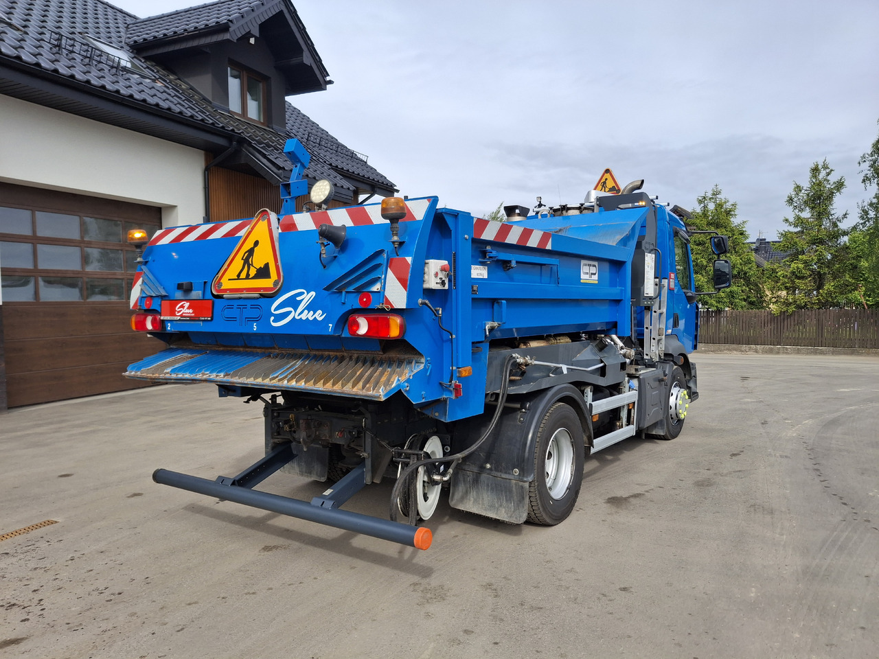 Renault D16 - موزع الأسفلت: صور 3 Renault D16 - موزع الأسفلت: صور 3