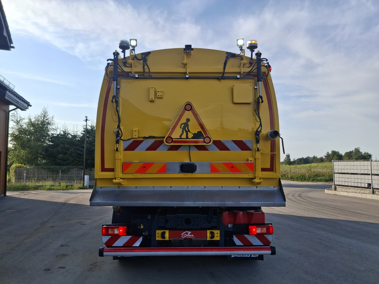 VOLVO FMX 420 Zamiatarka Kehrmaschine Euro 6 PM2.5 BROCK VS 7 TECH Karcher L/R 2145 Mth 2021r - سياره كنس شوارع: صور 5 VOLVO FMX 420 Zamiatarka Kehrmaschine Euro 6 PM2.5 BROCK VS 7 TECH Karcher L/R 2145 Mth 2021r - سياره كنس شوارع: صور 5