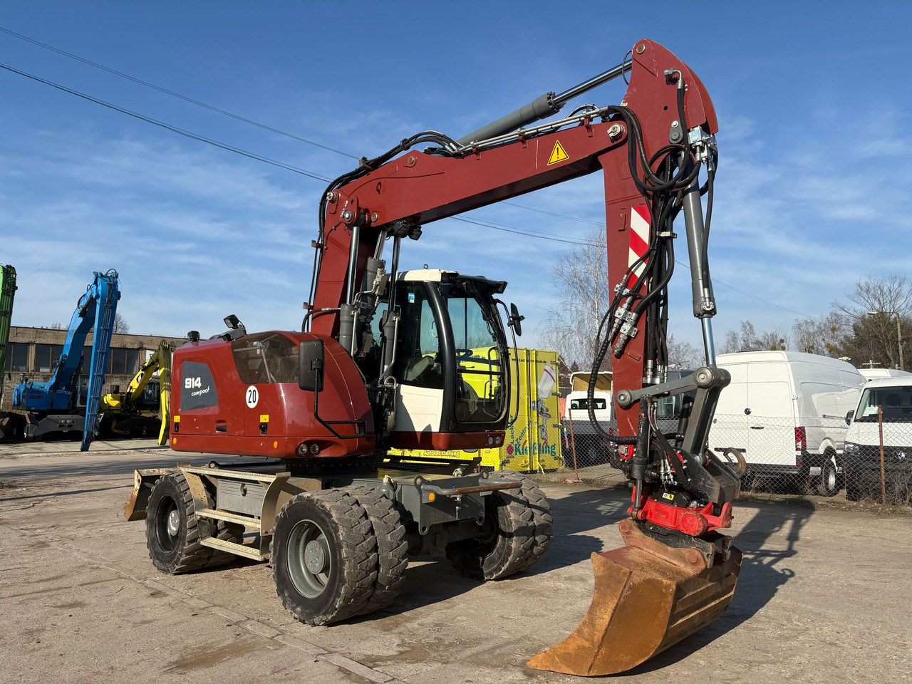 Liebherr A 914 Compact Rototilt R4 - حفارة على عجلات: صور 3 Liebherr A 914 Compact Rototilt R4 - حفارة على عجلات: صور 3